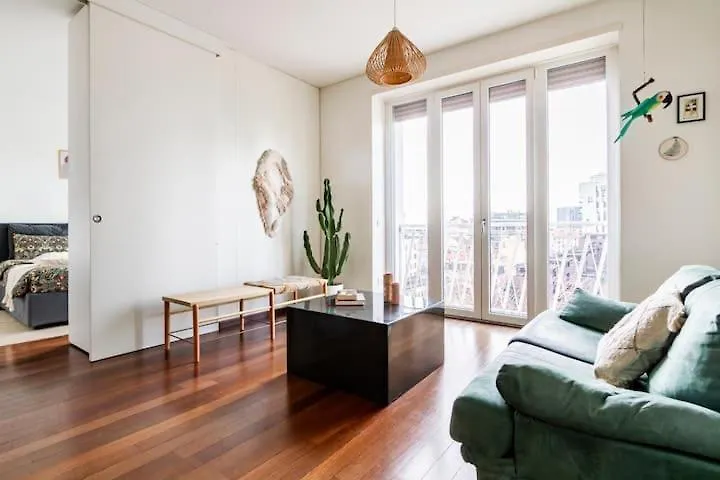 Amazing View Exclusive 9Th Floor Apartment Milan